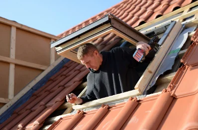 Pose de fenêtres de toit Velux à Rouffange